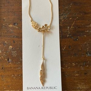 Banana Republic necklace